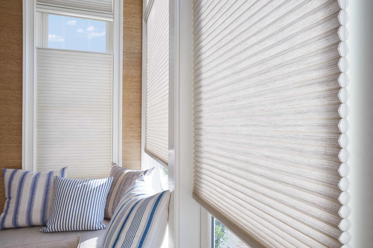 Hunter Douglas Lightlock® feature installed on Duette Cellular Shades in a home