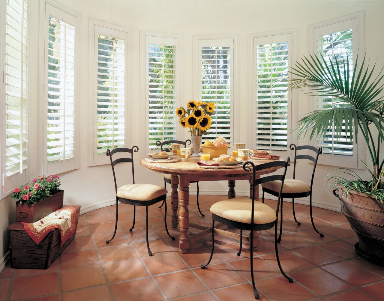 Hunter Douglas Heritance® Wood Shutters installed in a South Carolina home near Greenville, SC